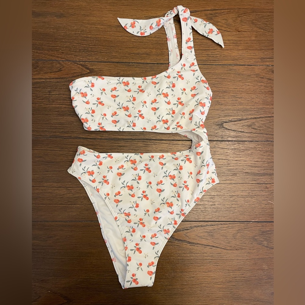 Abercrombie peach swim suit